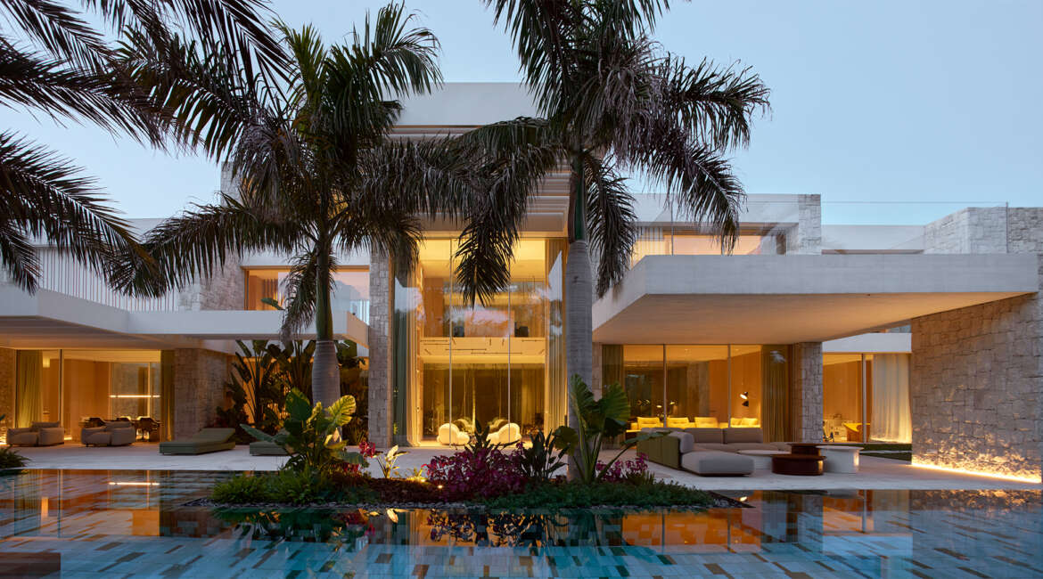 Lighting-trends-for-2026-arkoslight-jacaranda