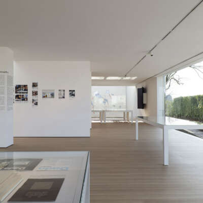 Gallery and Museum Lighting Projection or Reflection