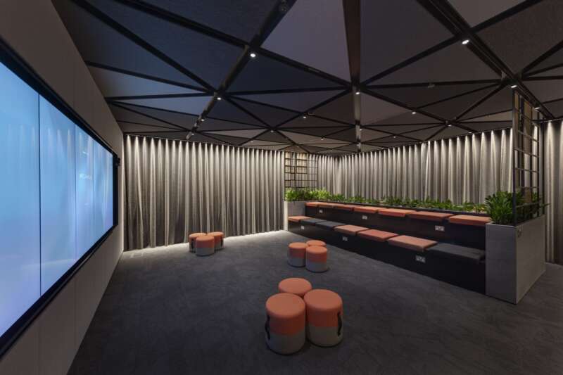 Decorative Ceiling Layouts Integrated with Lighting 