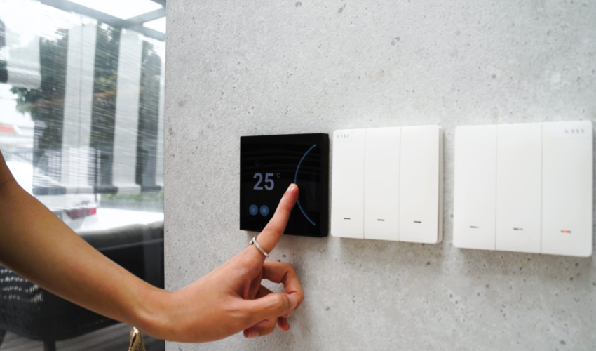 Do you need regular or smart switches to work with smart bulbs